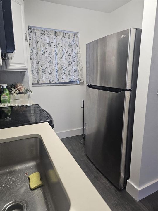 En Venta: $230,000 (2 camas, 2 baños, 890 Pies cuadrados)