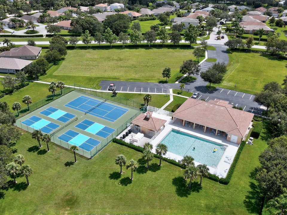 564 Calamondin Way -16