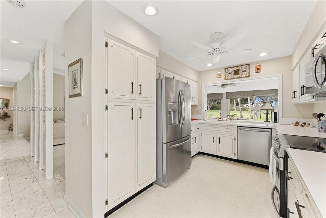 En Venta: $609,000 (3 camas, 2 baños, 1658 Pies cuadrados)