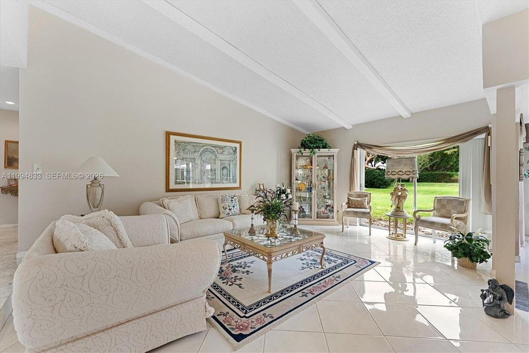 En Venta: $609,000 (3 camas, 2 baños, 1658 Pies cuadrados)