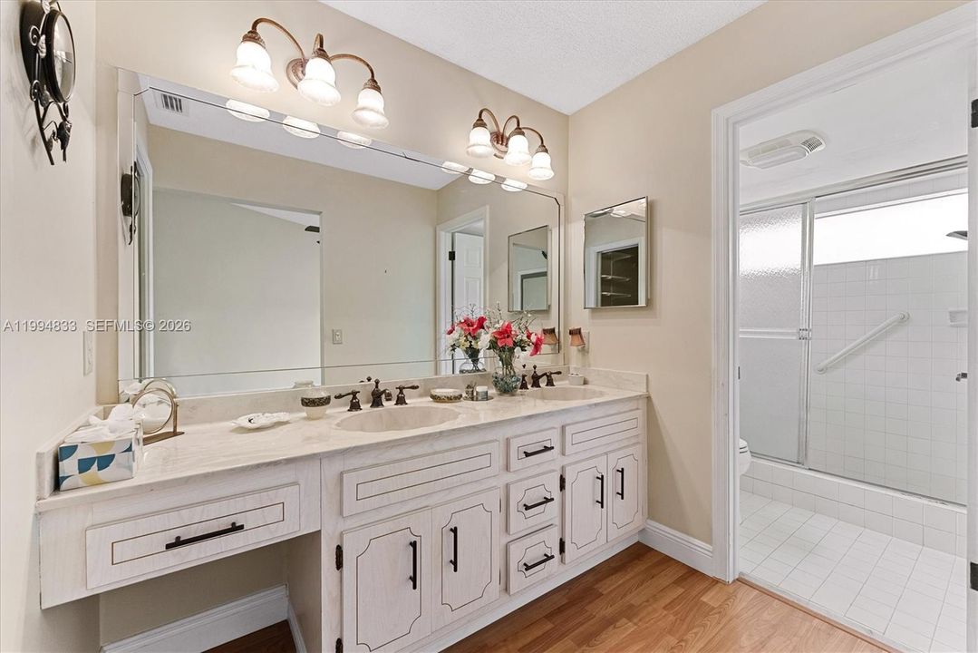 En Venta: $609,000 (3 camas, 2 baños, 1658 Pies cuadrados)