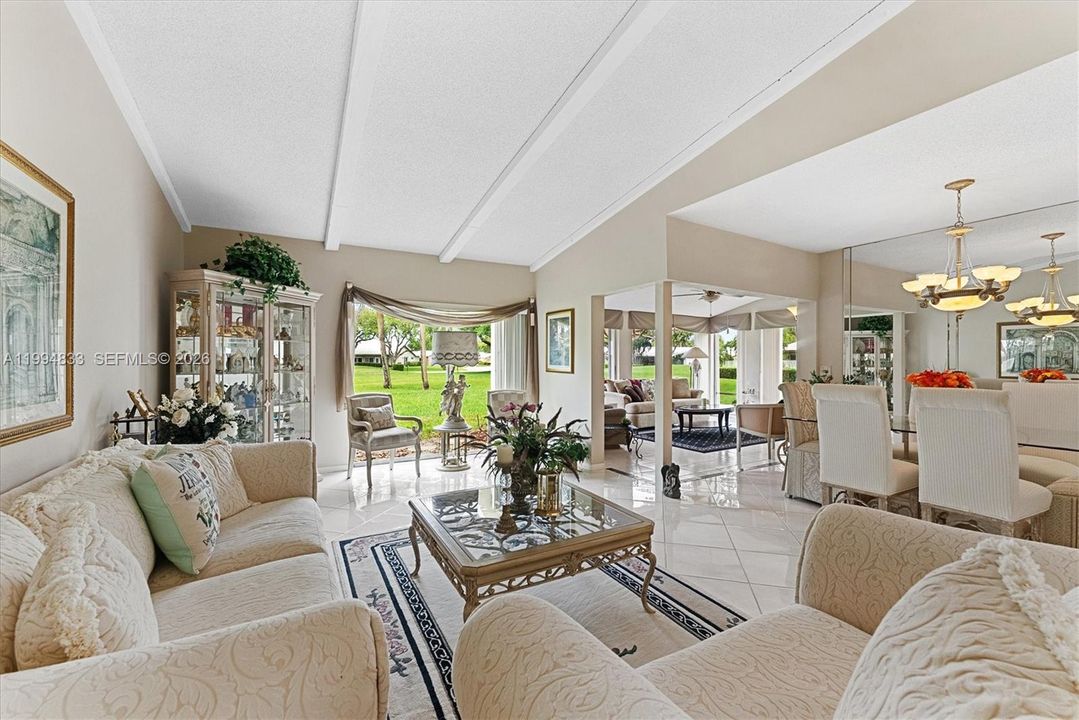 En Venta: $609,000 (3 camas, 2 baños, 1658 Pies cuadrados)