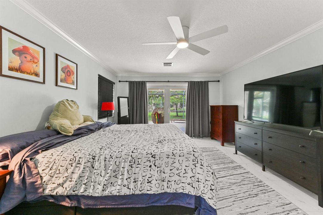 33 Bedroom 04