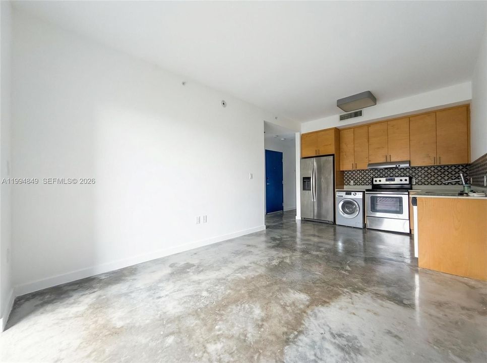 For Rent: $2,000 (1 beds, 1 baths, 525 Square Feet)