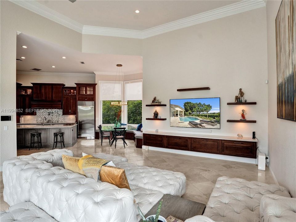 For Sale: $2,899,000 (5 beds, 4 baths, 4763 Square Feet)