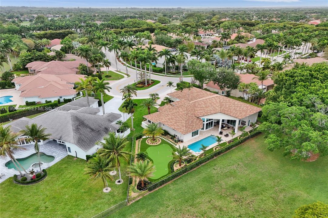 For Sale: $2,899,000 (5 beds, 4 baths, 4763 Square Feet)