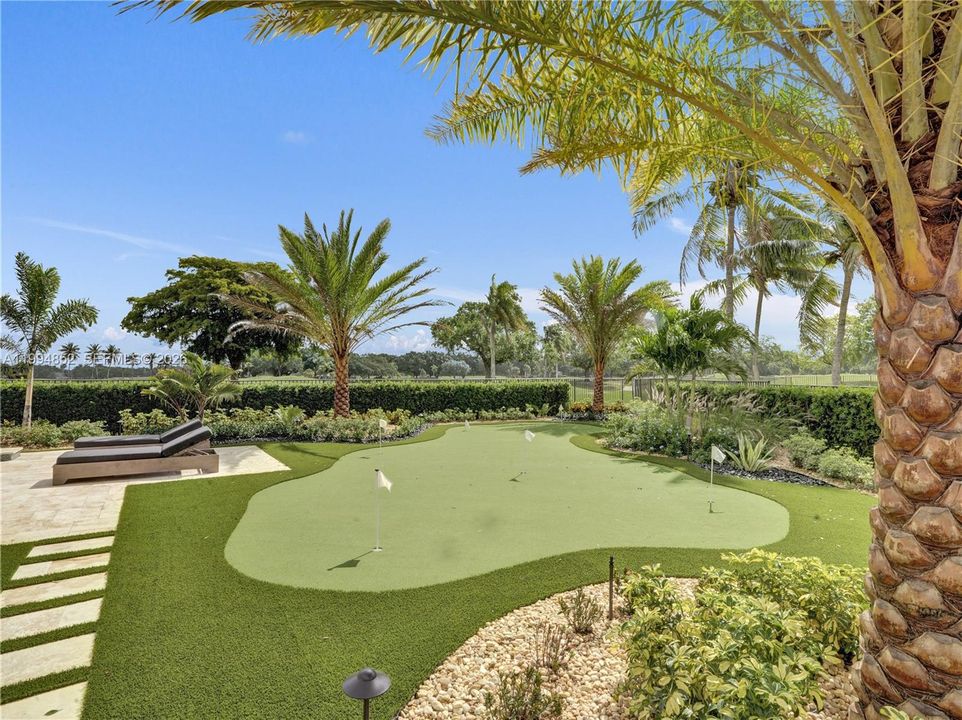 For Sale: $2,899,000 (5 beds, 4 baths, 4763 Square Feet)