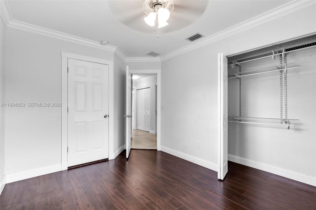 Activo con contrato: $670,000 (4 camas, 3 baños, 1845 Pies cuadrados)
