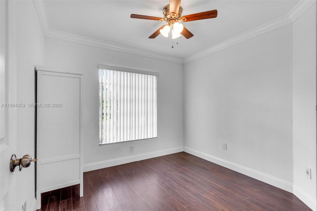 Activo con contrato: $670,000 (4 camas, 3 baños, 1845 Pies cuadrados)