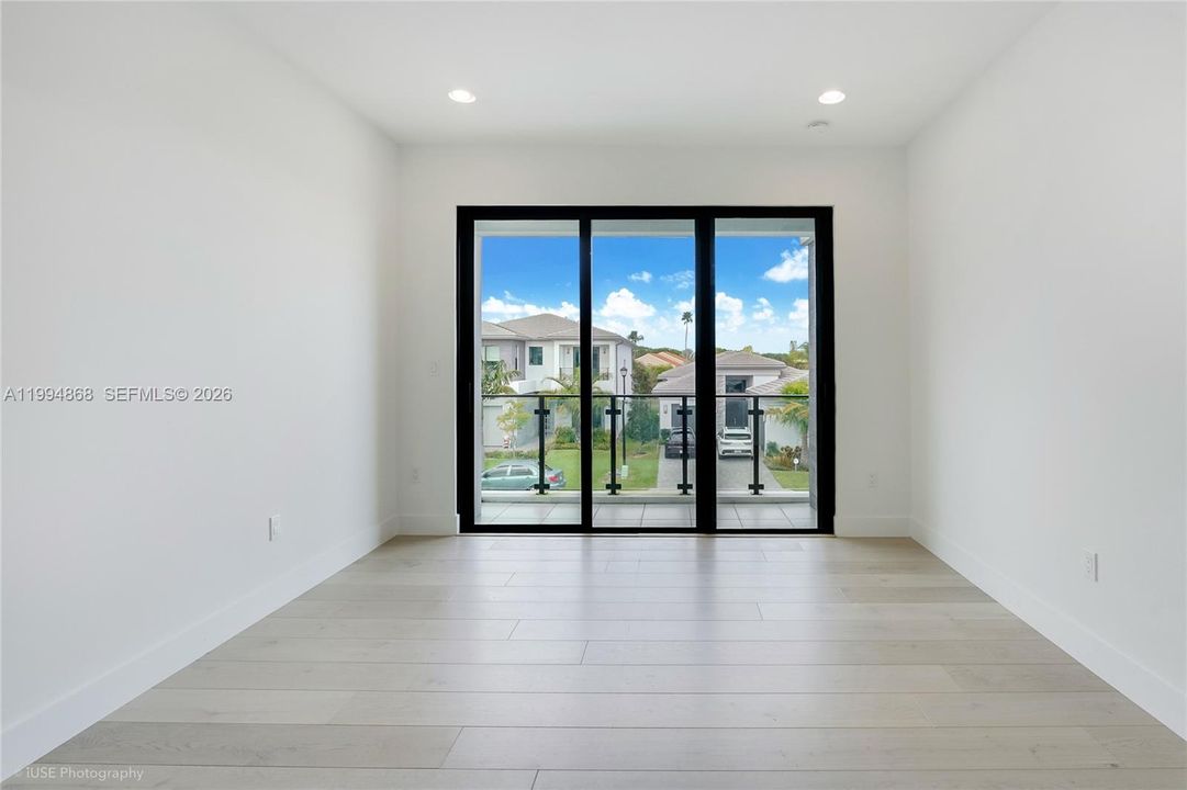 Недавно арендовано: $13,500 (5 спален, 5 ванн, 3659 Квадратных фут)