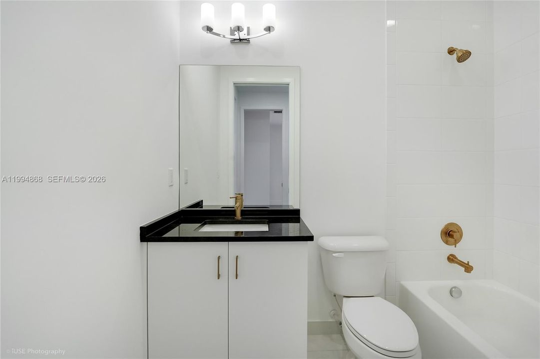 Недавно арендовано: $13,500 (5 спален, 5 ванн, 3659 Квадратных фут)
