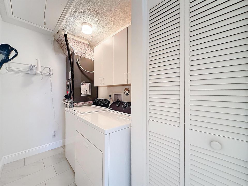 10954 Lakemore Lane-65