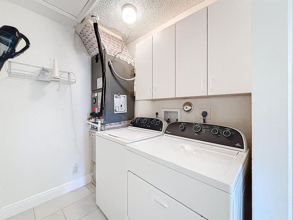 10954 Lakemore Lane-66