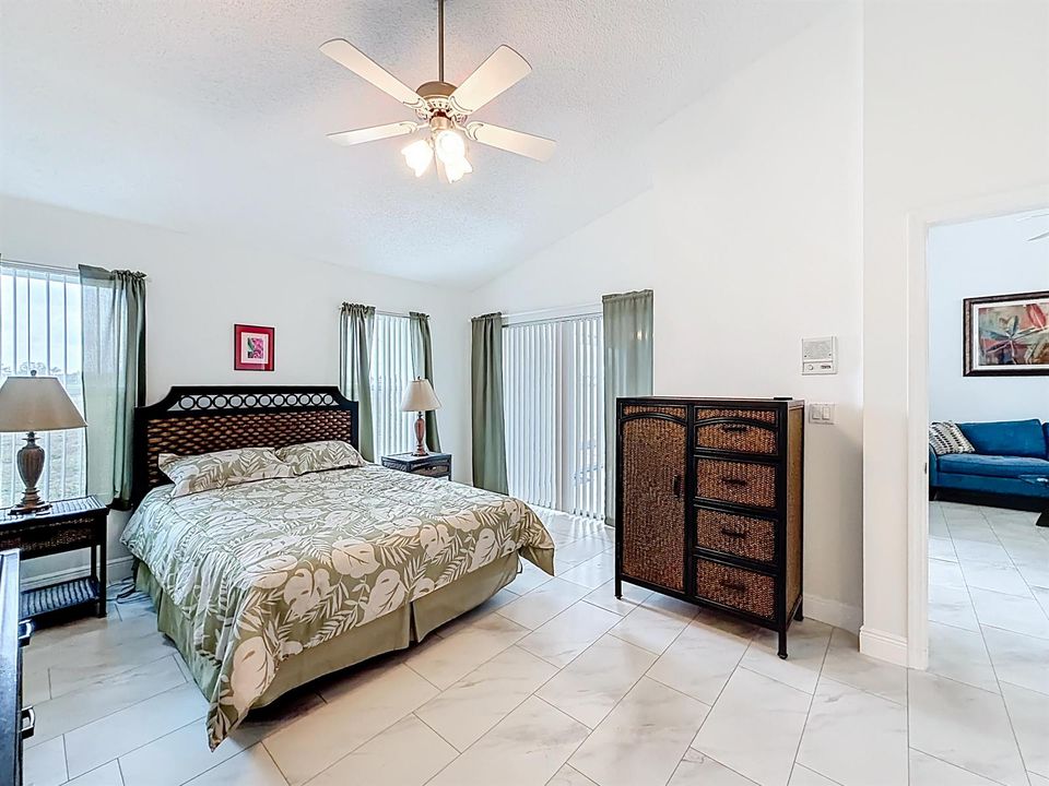 10954 Lakemore Lane-48
