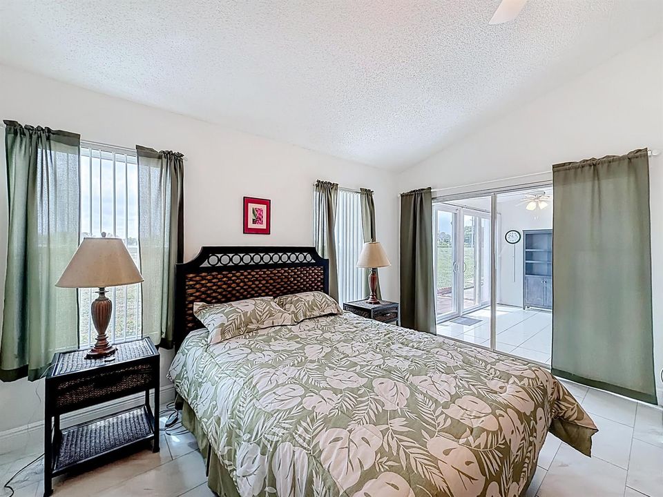 10954 Lakemore Lane-45