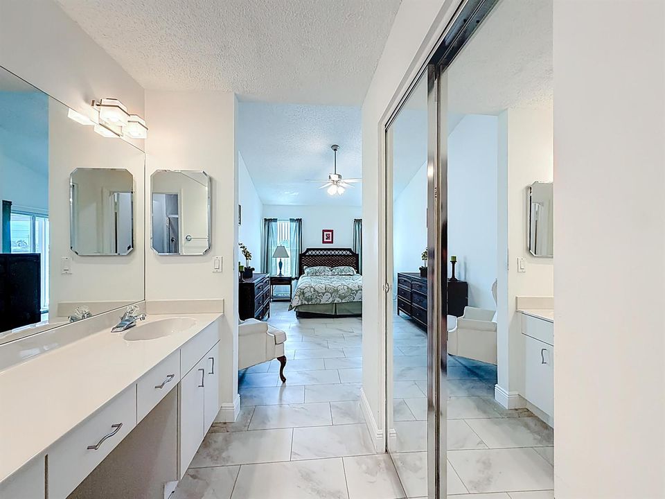 10954 Lakemore Lane-54