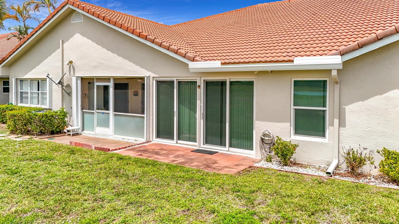 10954 Lakemore Lane-73