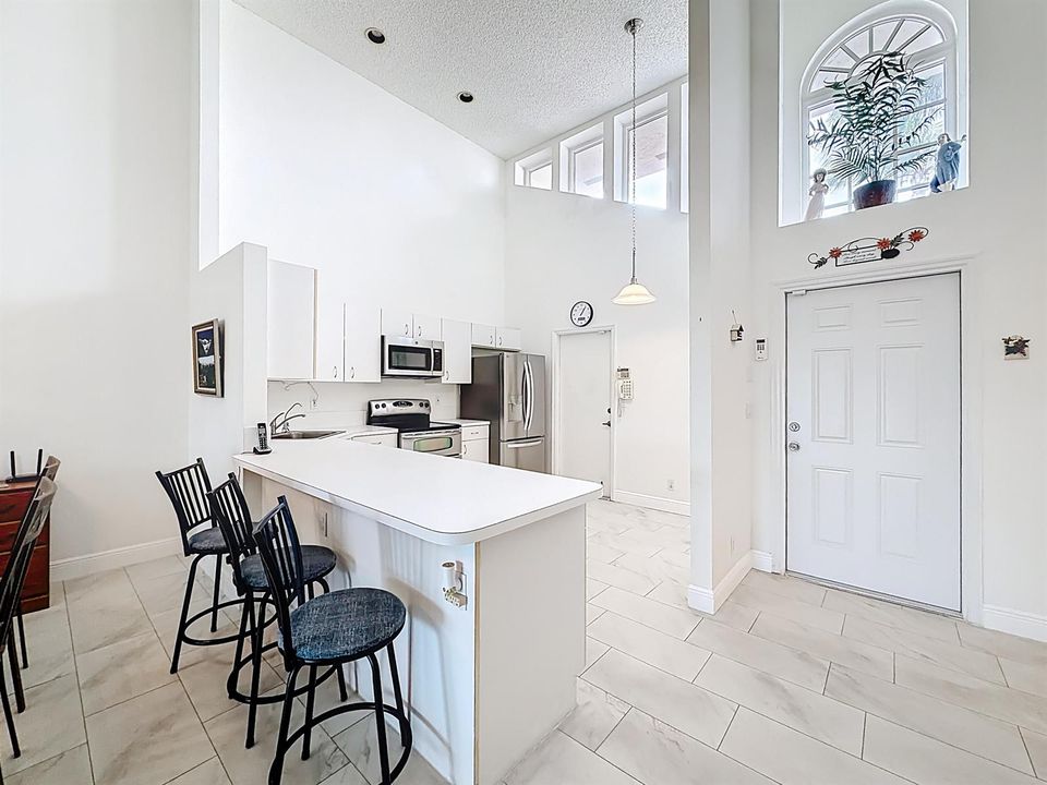 10954 Lakemore Lane-29