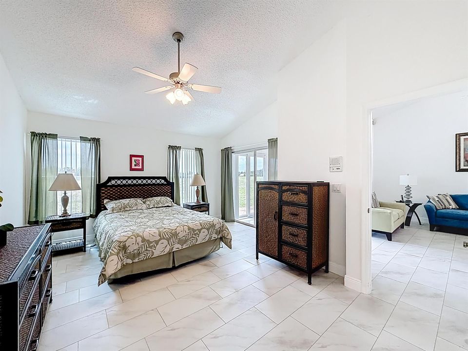 10954 Lakemore Lane-46