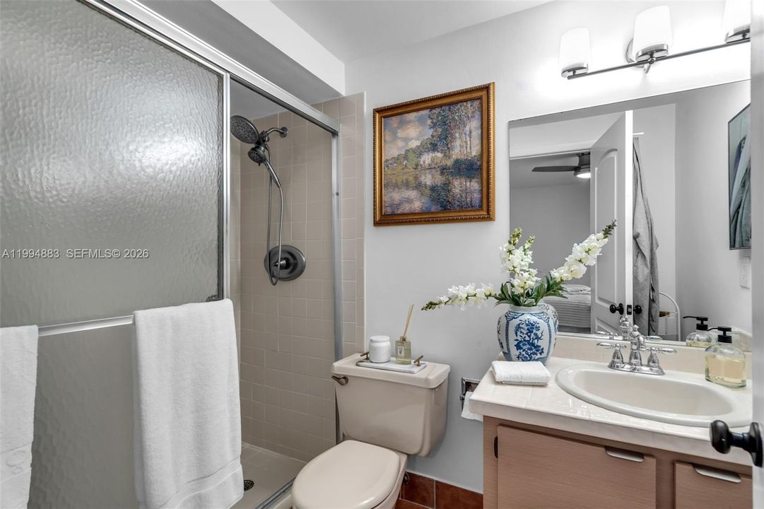 На продажу: $309,900 (2 спален, 2 ванн, 1530 Квадратных фут)