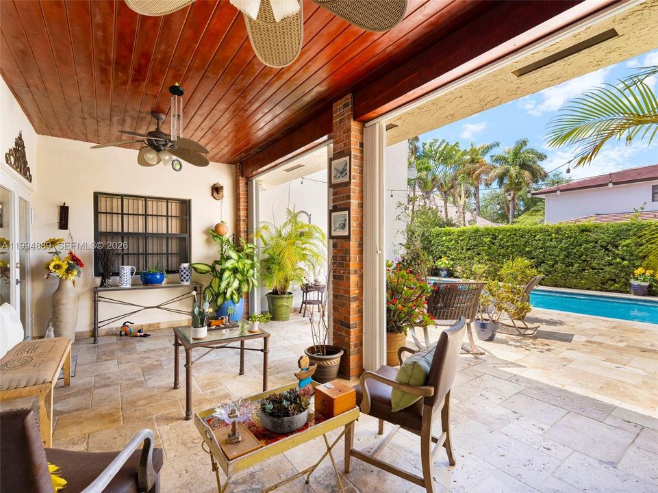 Active With Contract: $895,900 (3 beds, 3 baths, 1948 Square Feet)