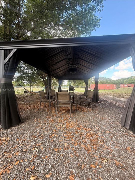 For Rent: $2,200 (3 beds, 2 baths, 1344 Square Feet)