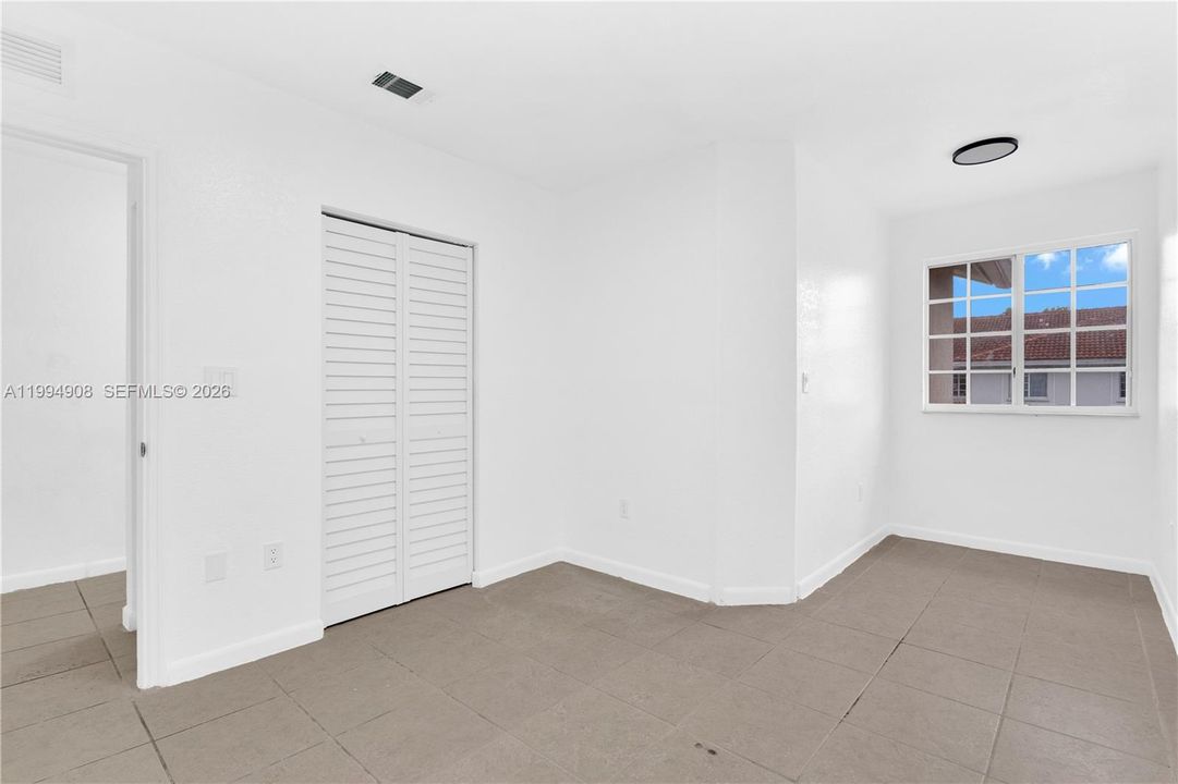 En Venta: $349,000 (3 camas, 2 baños, 1419 Pies cuadrados)