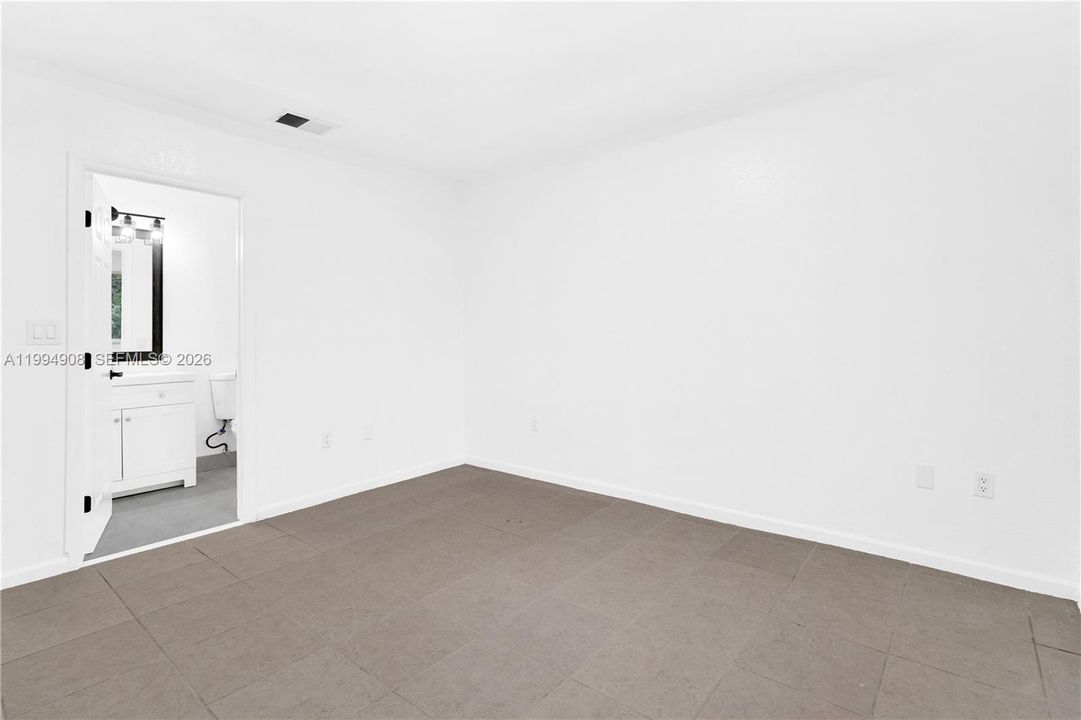 En Venta: $349,000 (3 camas, 2 baños, 1419 Pies cuadrados)