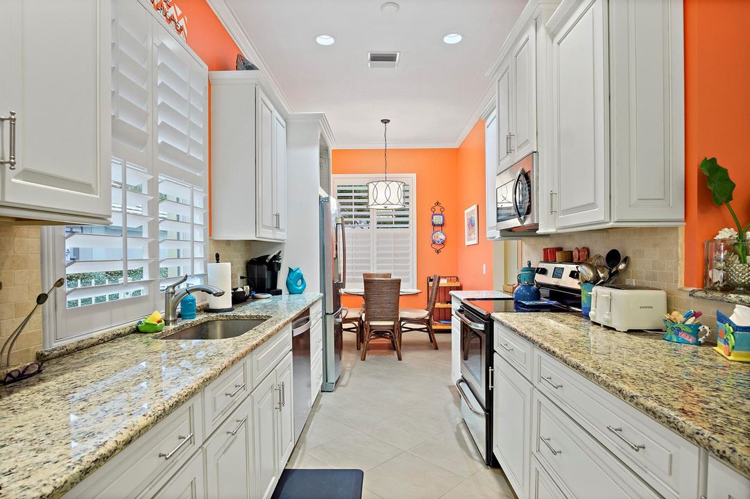 5a. Kitchen