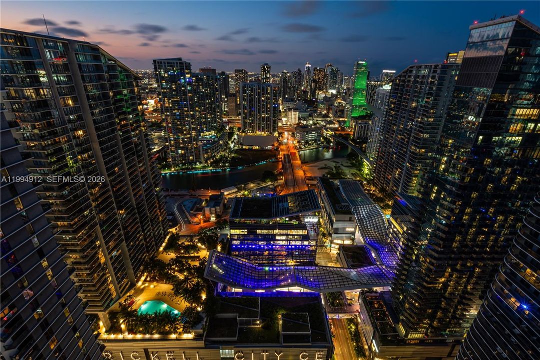 En Renta: $6,800 (2 camas, 2 baños, 1194 Pies cuadrados)