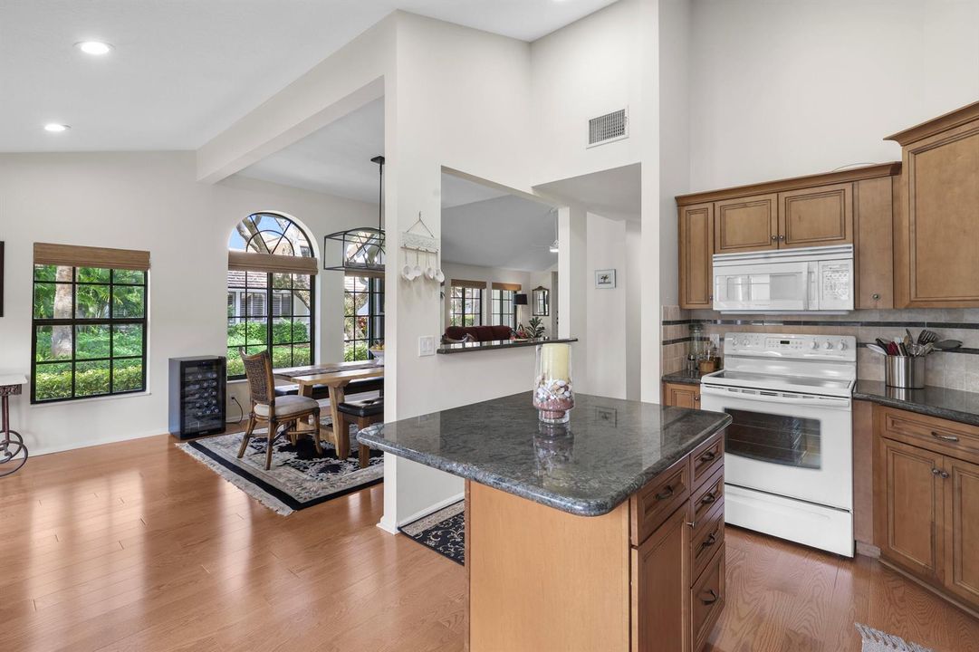 461 Coral Cove Drive - 22.jpg-FULL