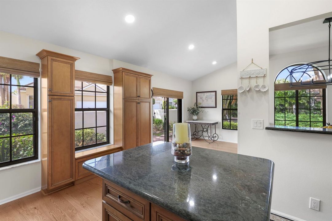 461 Coral Cove Drive - 21.jpg-FULL