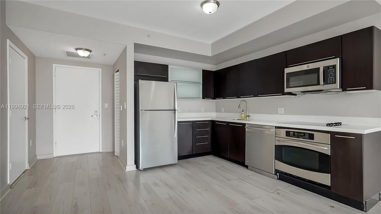 En Venta: $438,000 (1 camas, 1 baños, 846 Pies cuadrados)