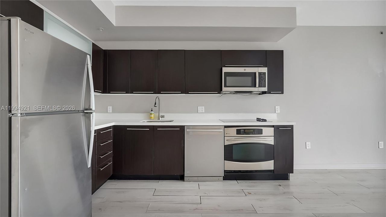 En Venta: $438,000 (1 camas, 1 baños, 846 Pies cuadrados)