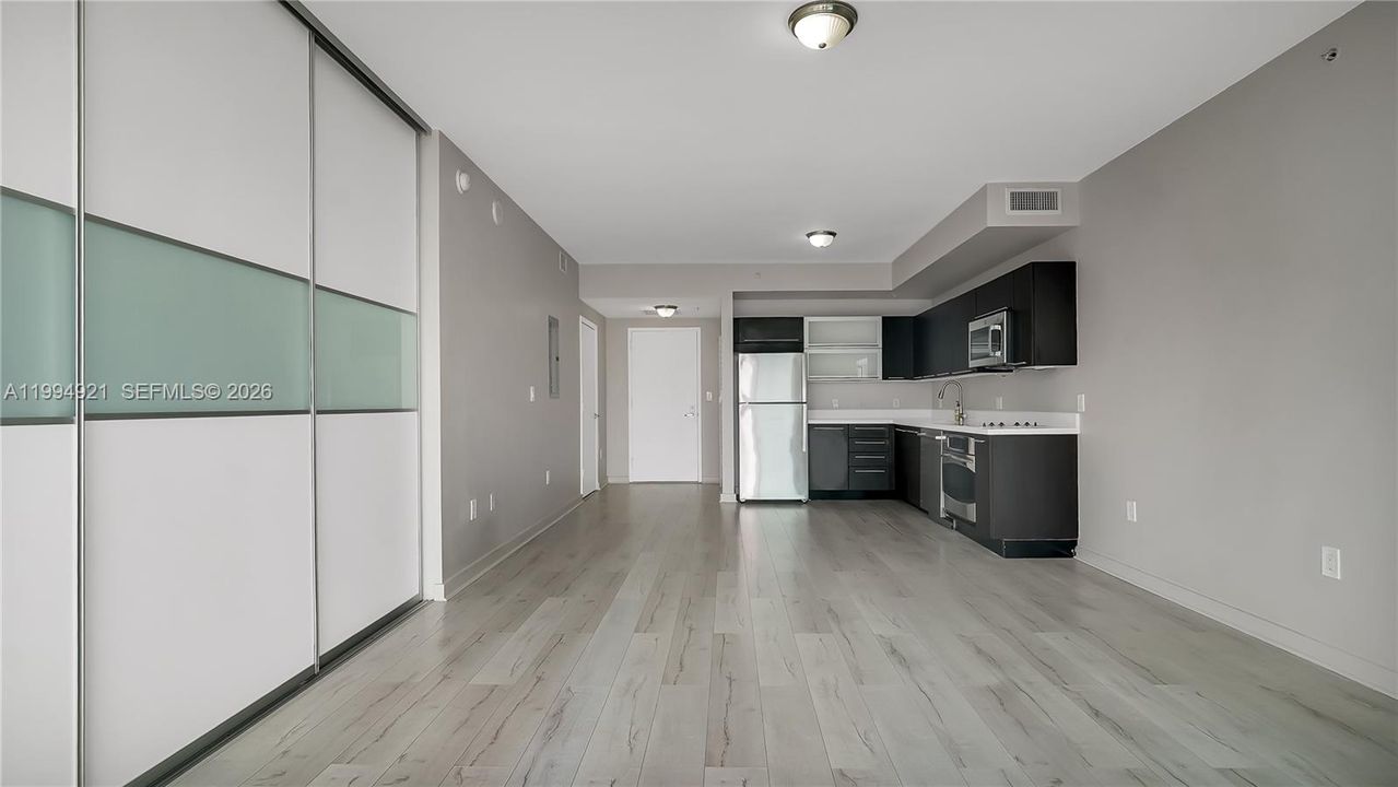 En Venta: $438,000 (1 camas, 1 baños, 846 Pies cuadrados)