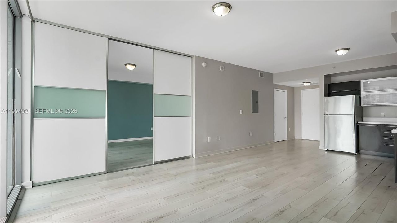 En Venta: $438,000 (1 camas, 1 baños, 846 Pies cuadrados)