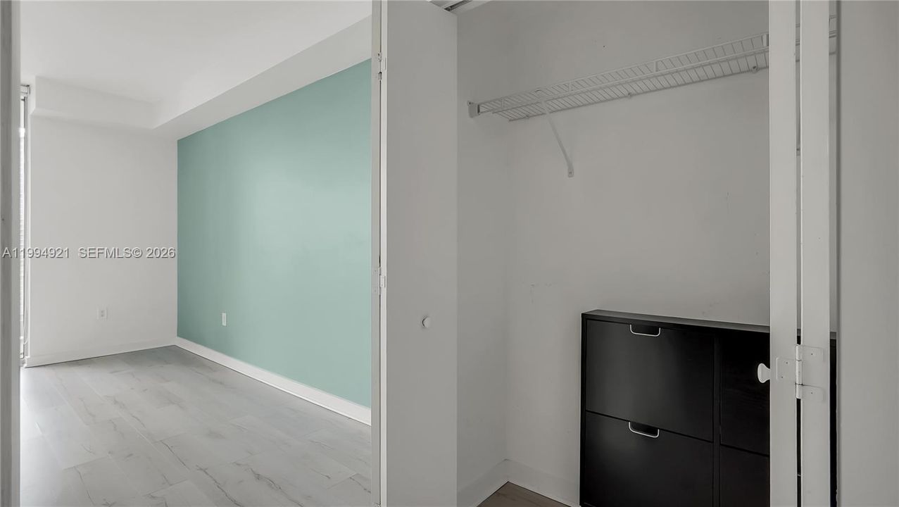 En Venta: $438,000 (1 camas, 1 baños, 846 Pies cuadrados)