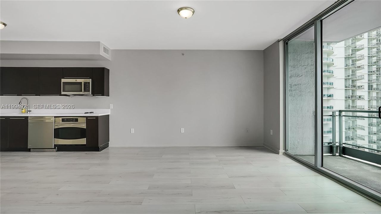 En Venta: $438,000 (1 camas, 1 baños, 846 Pies cuadrados)