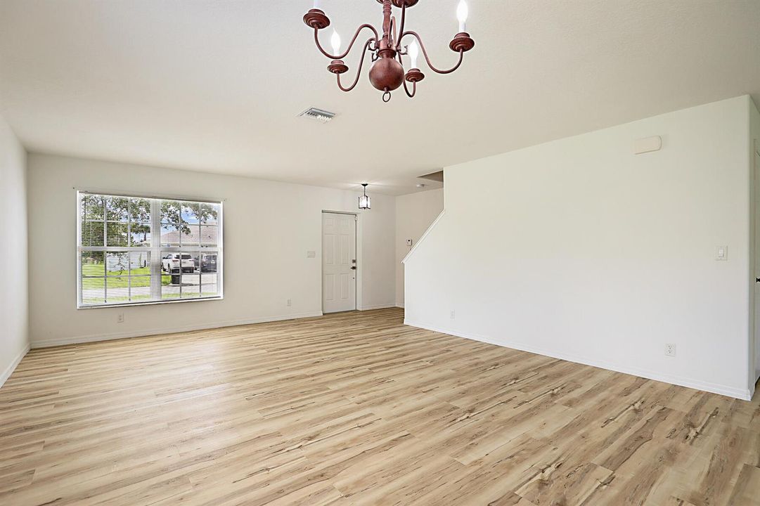 617 SE Kerrigan Terrace-6