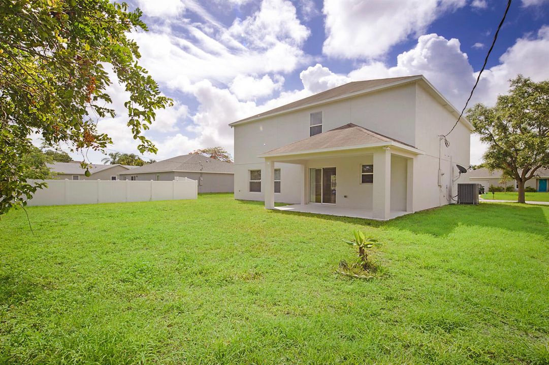 617 SE Kerrigan Terrace-42