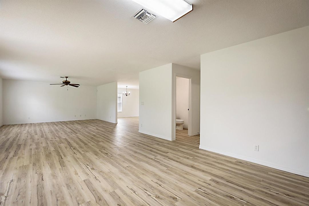 617 SE Kerrigan Terrace-13