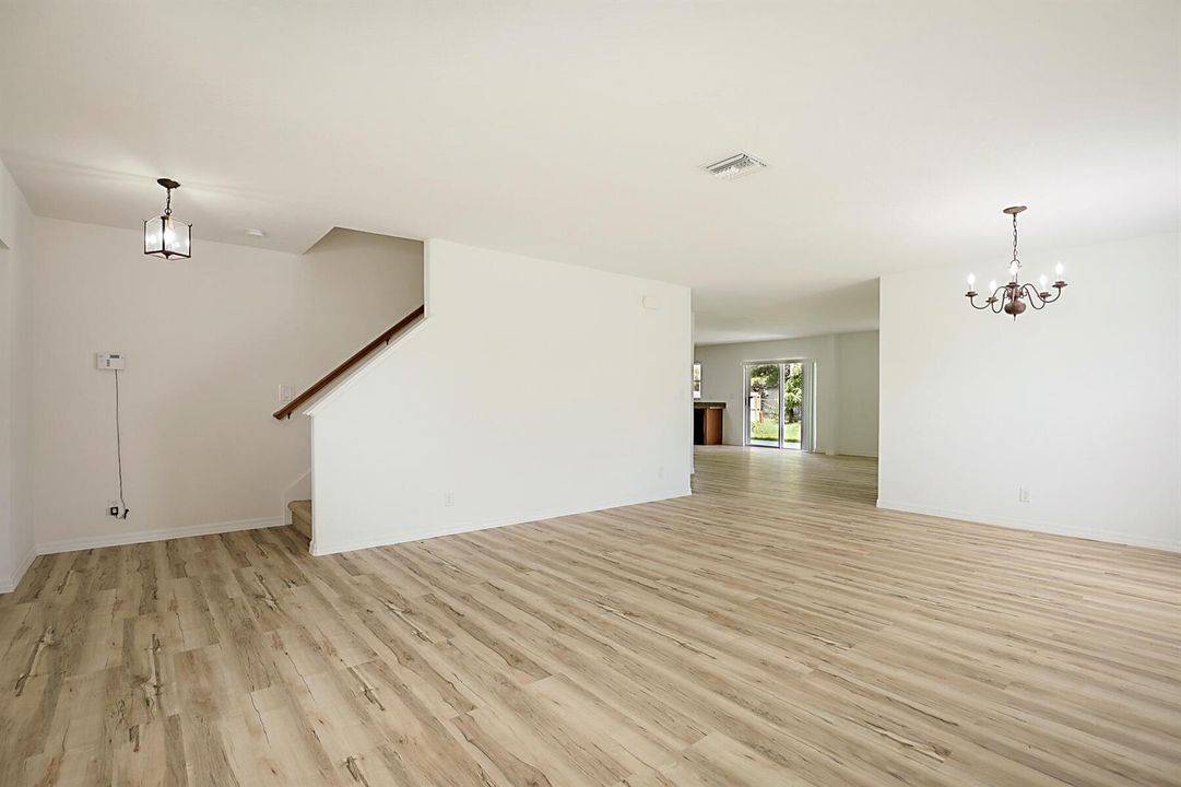 617 SE Kerrigan Terrace-9