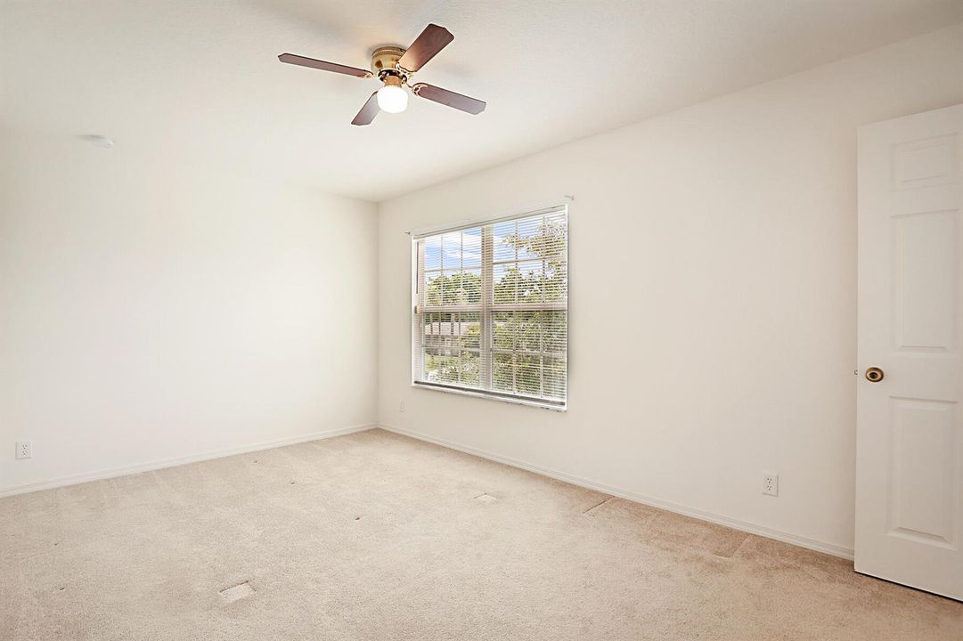 617 SE Kerrigan Terrace-34