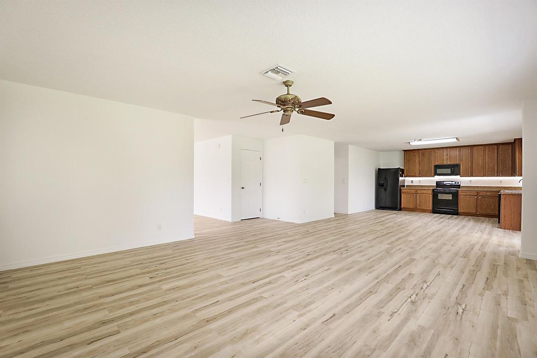 617 SE Kerrigan Terrace-10