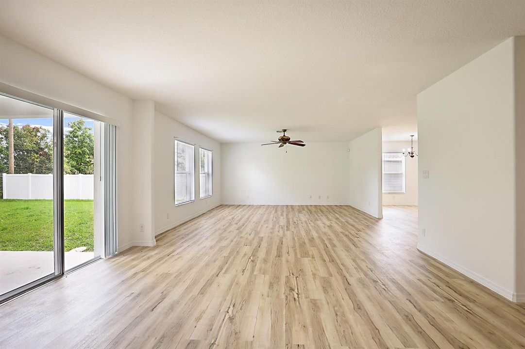 617 SE Kerrigan Terrace-14