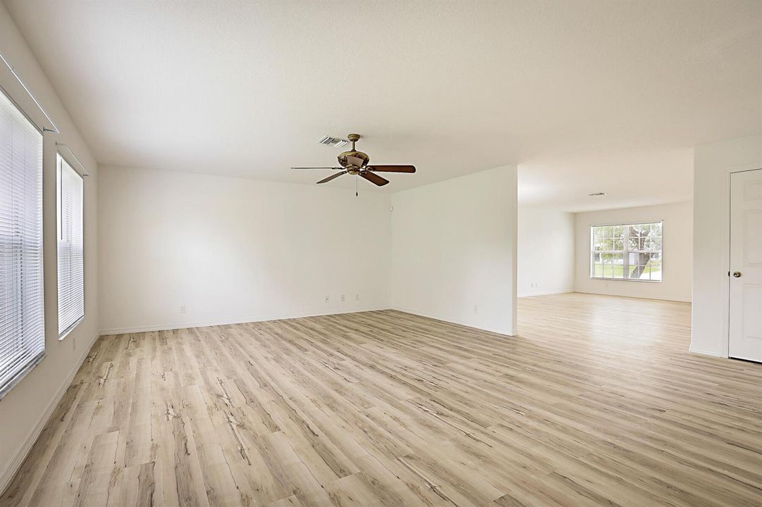 617 SE Kerrigan Terrace-15