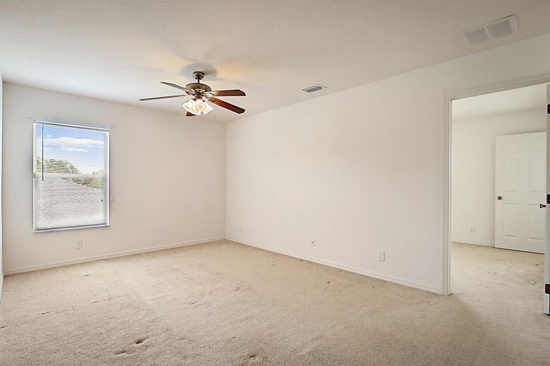 617 SE Kerrigan Terrace-25