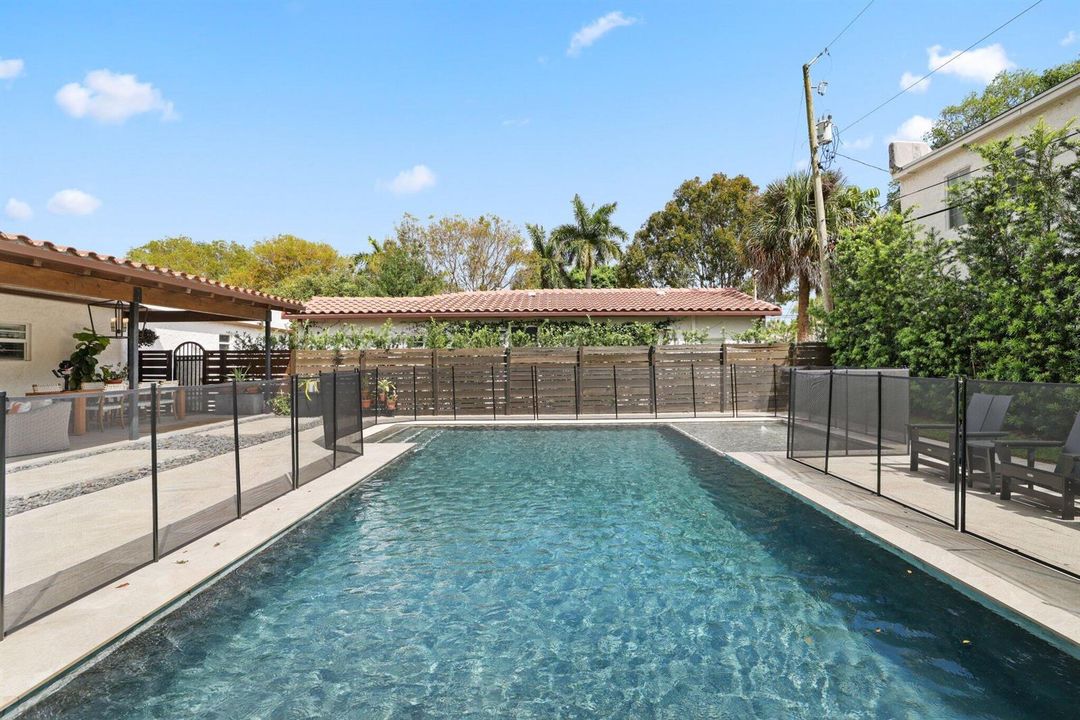 706 Sunset Road - 75.jpg-SMALL