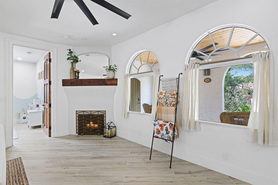 706 Sunset Road - 40.jpg-SMALL