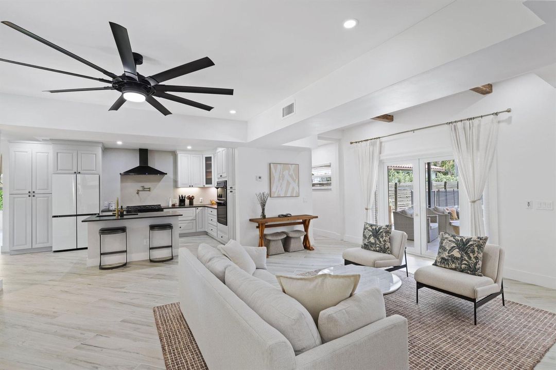 706 Sunset Road - 42.jpg-SMALL